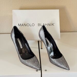 MANOLO BLAHNIK BB 105 L.PR. Silver/Black Suede Pumps
